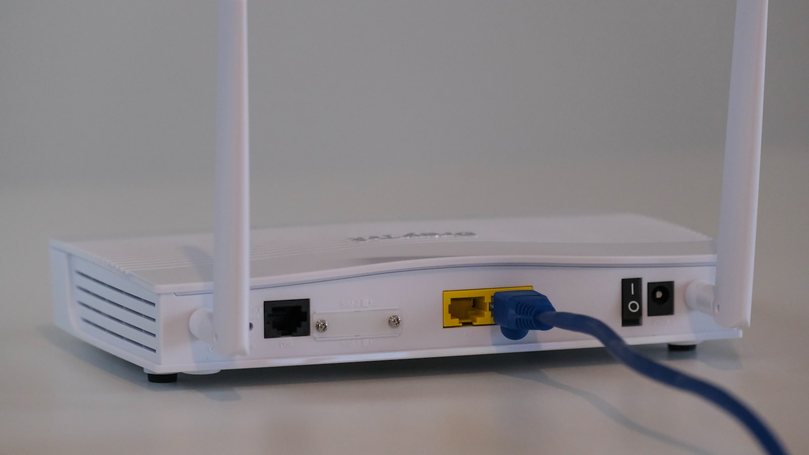 WiFi Weak in Some Rooms? How Coverage Affects Your Speed